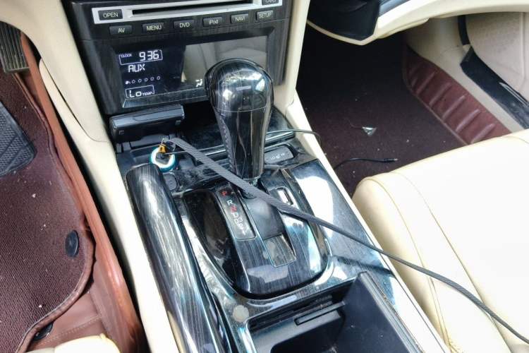 Used Honda Crosstour 2012 2.4L Luxury Edition Gear Lever