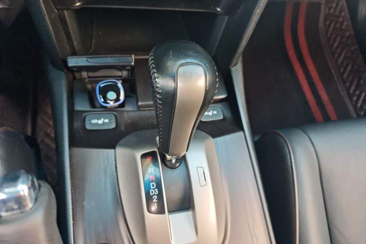 Used Honda Crosstour 2012 2.4L Luxury Edition Gear Lever