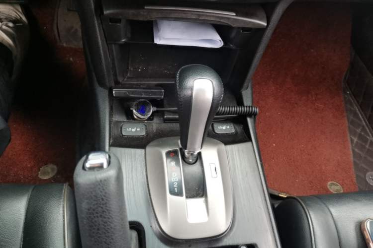 Used Honda Crosstour 2012 2.4L Luxury Edition Gear Lever