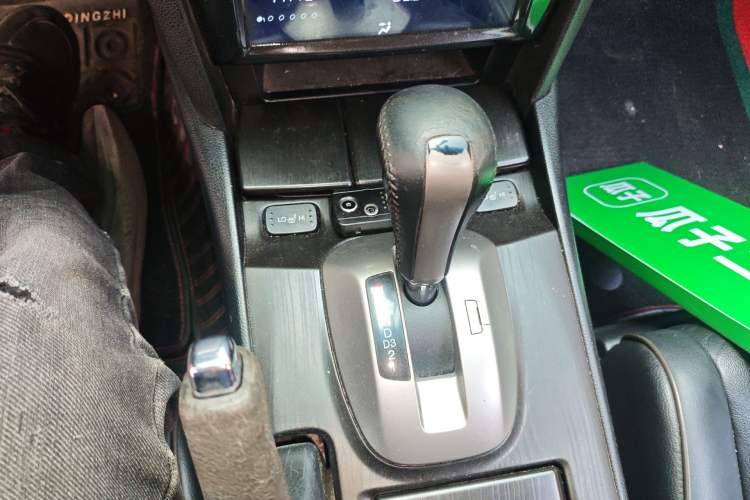 Used Honda Crosstour 2012 2.4L Luxury Edition Gear Lever