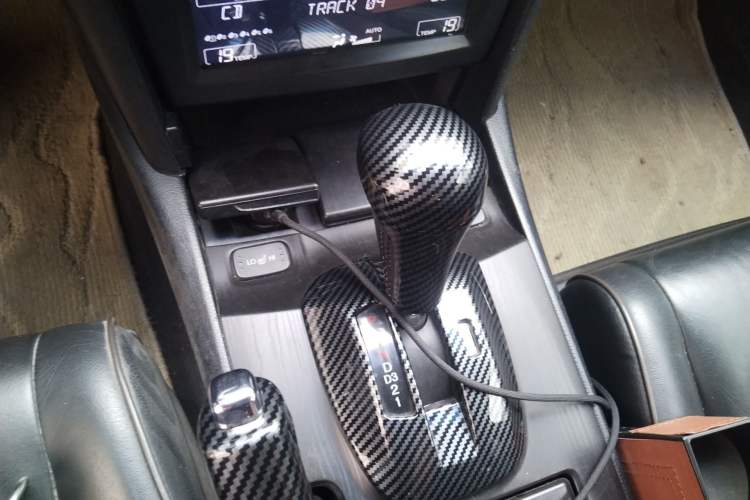 Used Honda Crosstour 2012 2.4L Luxury Edition Gear Lever
