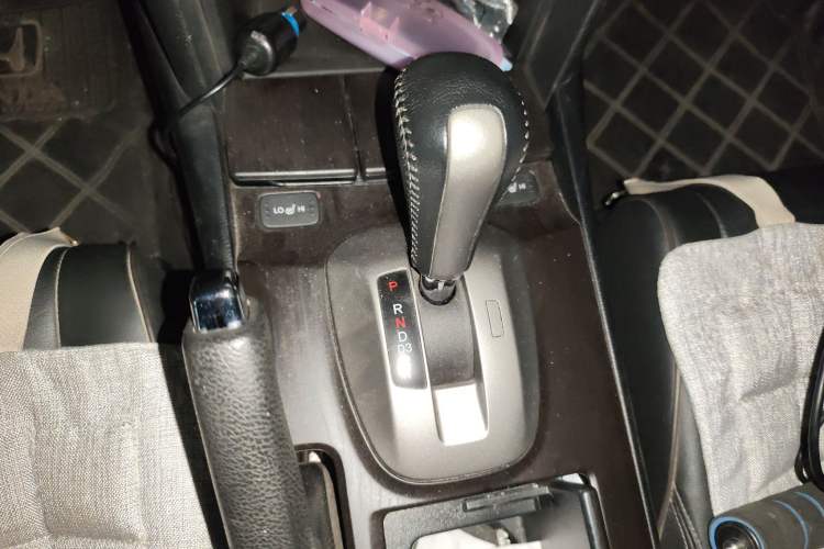 Used Honda Crosstour 2012 2.4L Luxury Edition Gear Lever