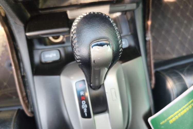 Used Honda Crosstour 2012 2.4L Luxury Edition Gear Lever