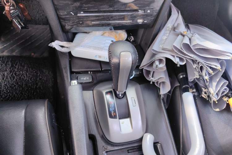 Used Honda Crosstour 2012 2.4L Luxury Edition Gear Lever