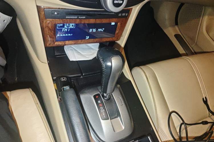 Used Honda Crosstour 2012 2.4L Luxury Edition Gear Lever