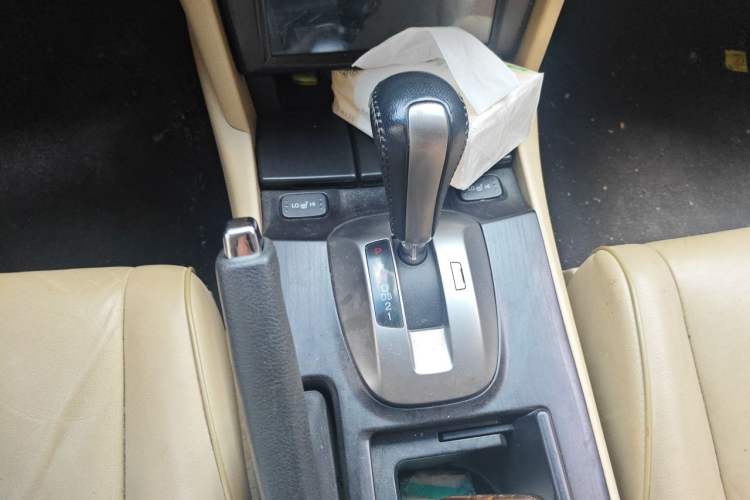 Used Honda Crosstour 2012 2.4L Luxury Edition Gear Lever
