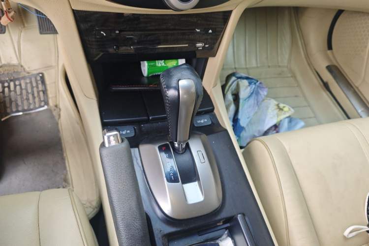 Used Honda Crosstour 2012 2.4L Luxury Edition Gear Lever