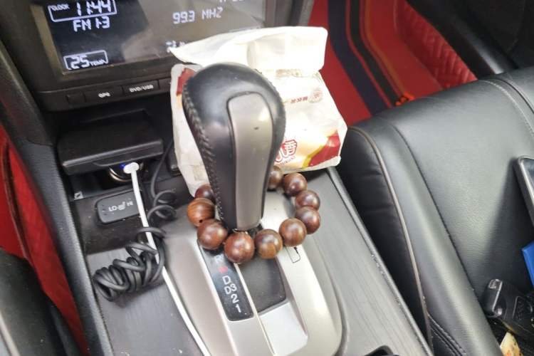 Used Honda Crosstour 2012 2.4L Luxury Edition Gear Lever