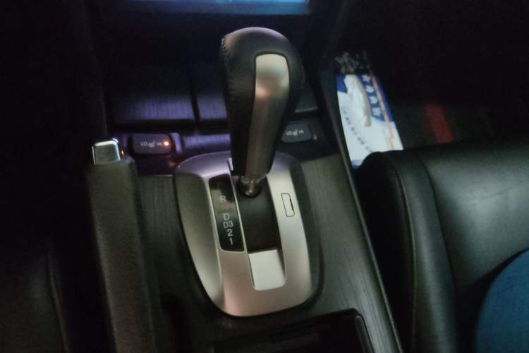 Used Honda Crosstour 2012 2.4L Luxury Edition Gear Lever