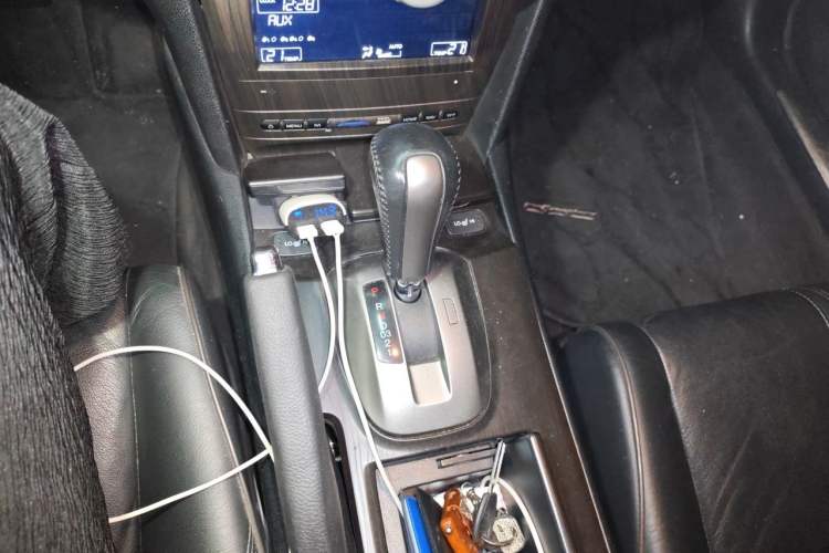 Used Honda Crosstour 2012 2.4L Luxury Edition Gear Lever