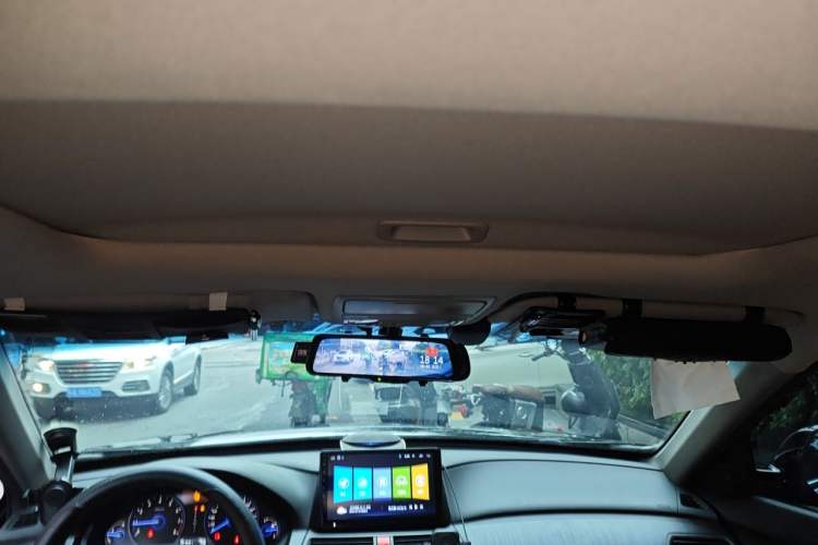 Used Honda Crosstour 2012 2.4L Luxury Edition Headliner