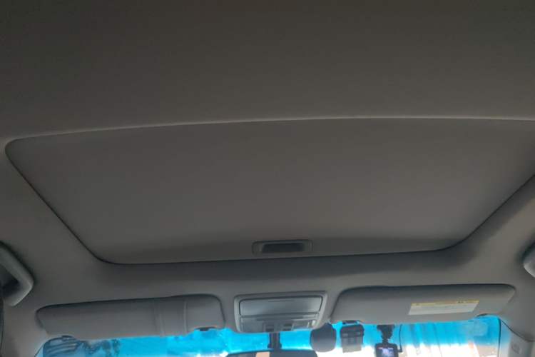 Used Honda Crosstour 2012 2.4L Luxury Edition Headliner