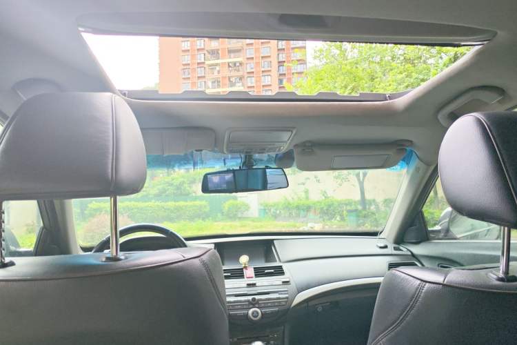 Used Honda Crosstour 2012 2.4L Luxury Edition Headliner