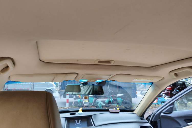 Used Honda Crosstour 2012 2.4L Luxury Edition Headliner