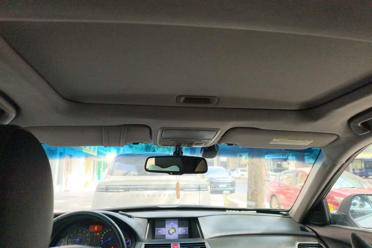 Used Honda Crosstour 2012 2.4L Luxury Edition Headliner