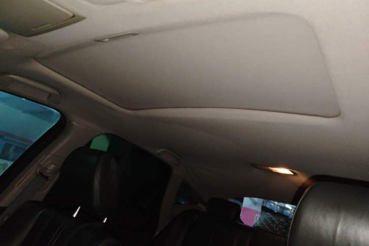 Used Honda Crosstour 2012 2.4L Luxury Edition Headliner