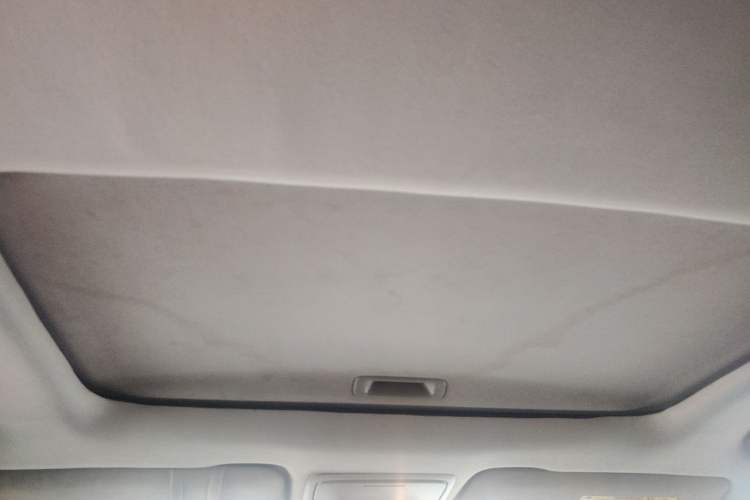 Used Honda Crosstour 2012 2.4L Luxury Edition Headliner
