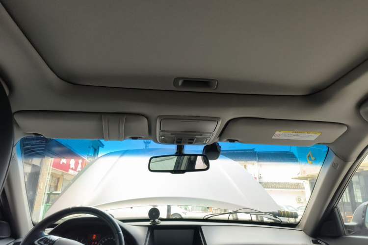 Used Honda Crosstour 2012 2.4L Prestige Edition Headliner