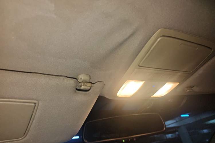 Used Honda Crosstour 2012 2.4L Luxury Edition Headliner