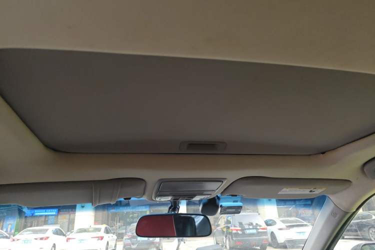 Used Honda Crosstour 2012 2.4L Luxury Edition Headliner