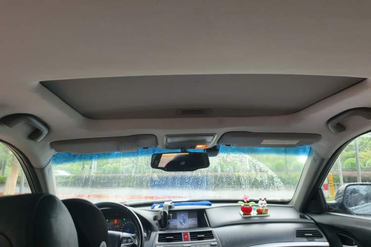Used Honda Crosstour 2012 2.4L Luxury Edition Headliner