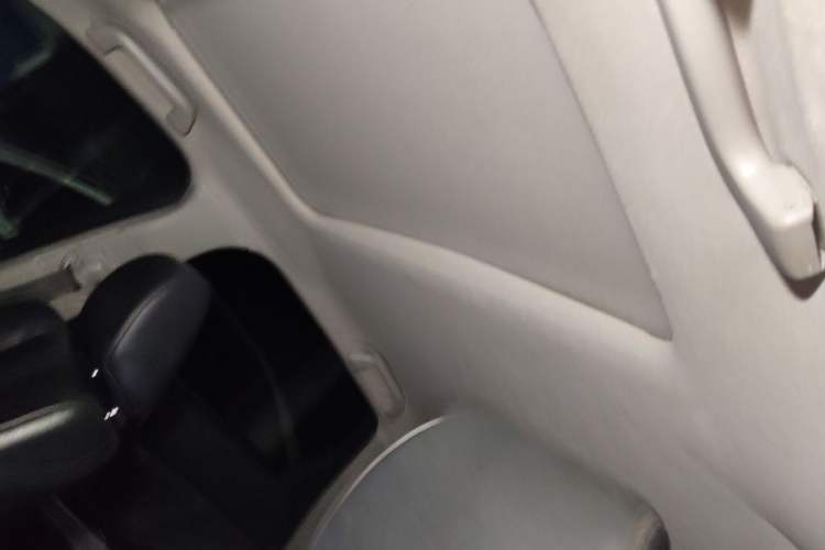 Used Honda Crosstour 2012 2.4L Luxury Edition Headliner