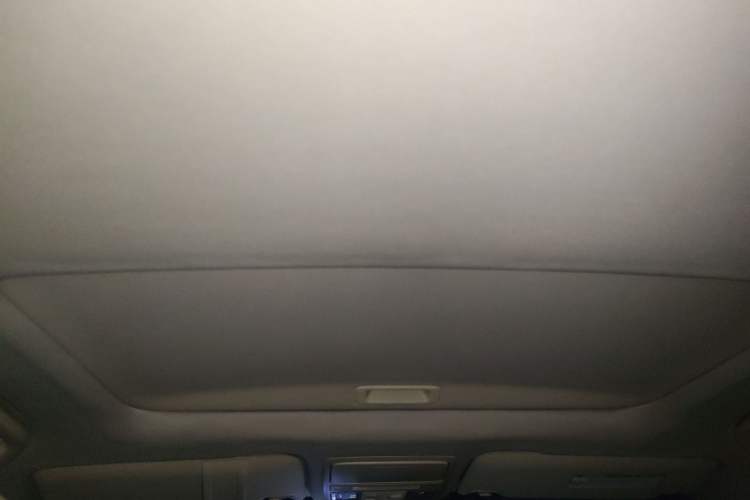 Used Honda Crosstour 2012 2.4L Luxury Edition Headliner