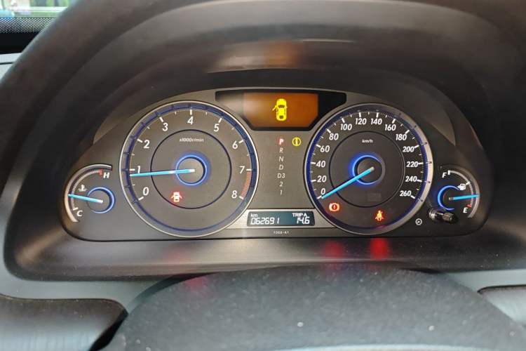 Used Honda Crosstour 2012 2.4L Luxury Edition Instrument Cluster