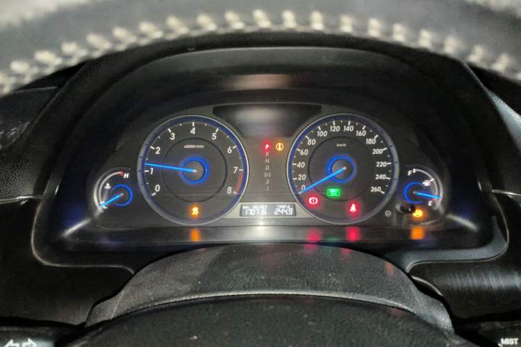 Used Honda Crosstour 2012 2.4L Luxury Edition Instrument Cluster