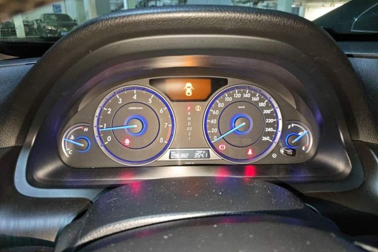 Used Honda Crosstour 2012 2.4L Luxury Edition Instrument Cluster