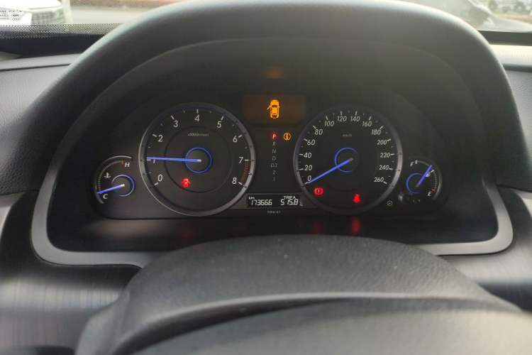 Used Honda Crosstour 2012 2.4L Luxury Edition Instrument Cluster