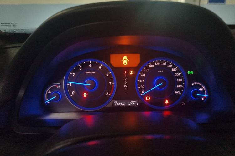Used Honda Crosstour 2012 2.4L Luxury Edition Instrument Cluster