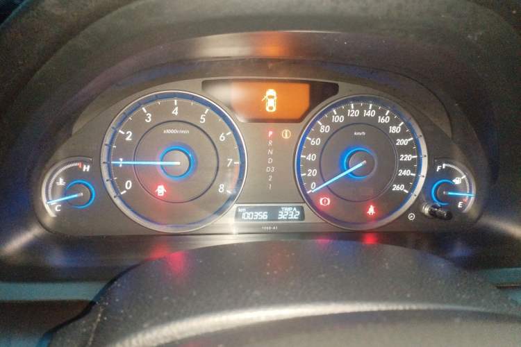 Used Honda Crosstour 2012 2.4L Luxury Edition Instrument Cluster