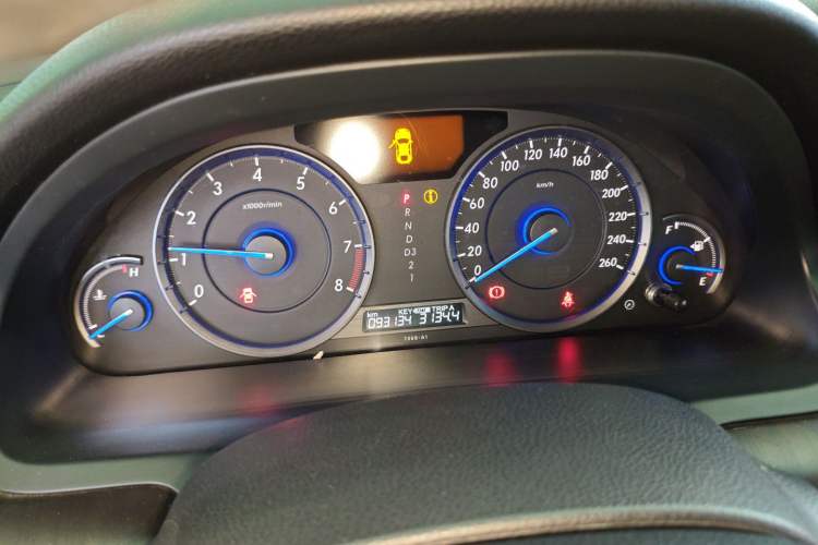 Used Honda Crosstour 2012 2.4L Luxury Edition Instrument Cluster