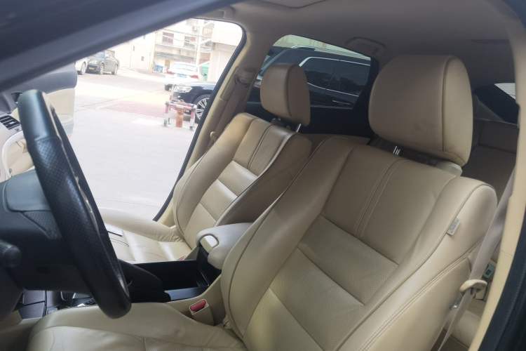 Used Honda Crosstour 2012 2.4L Luxury Edition Left Front Seat