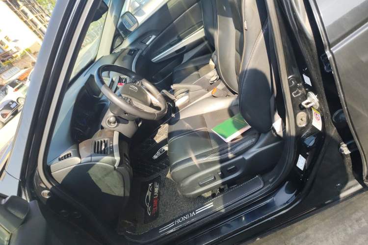 Used Honda Crosstour 2012 2.4L Prestige Edition Left Front Seat