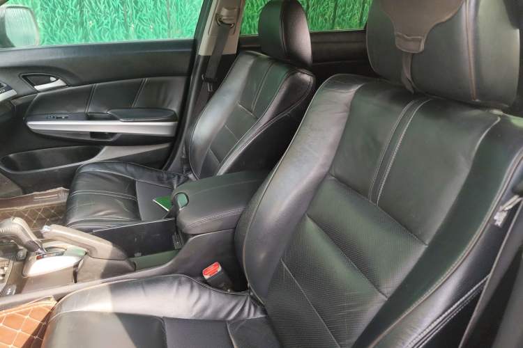 Used Honda Crosstour 2012 2.4L Luxury Edition Left Front Seat