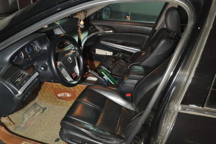 Used Honda Crosstour 2012 2.4L Luxury Edition Left Front Seat