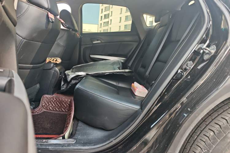 Used Honda Crosstour 2012 2.4L Luxury Edition Left Rear Seat