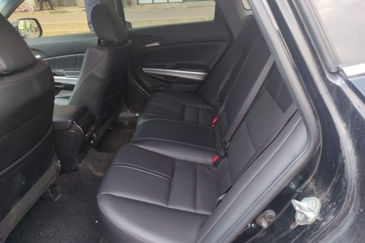 Used Honda Crosstour 2012 2.4L Luxury Edition Left Rear Seat