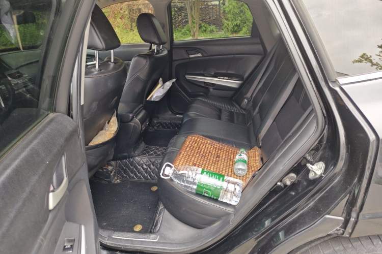 Used Honda Crosstour 2012 2.4L Prestige Edition Left Rear Seat