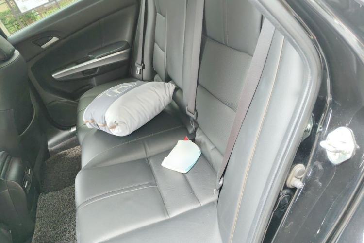 Used Honda Crosstour 2012 2.4L Prestige Edition Left Rear Seat