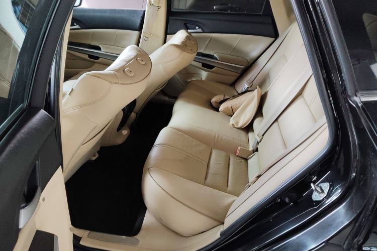 Used Honda Crosstour 2012 2.4L Luxury Edition Left Rear Seat