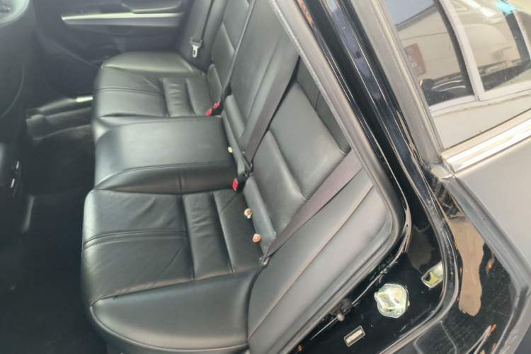Used Honda Crosstour 2012 2.4L Prestige Edition Left Rear Seat