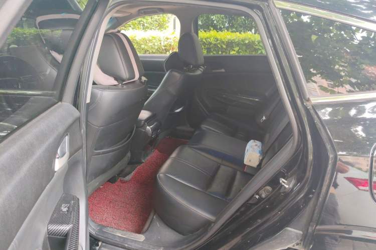 Used Honda Crosstour 2012 2.4L Luxury Edition Left Rear Seat