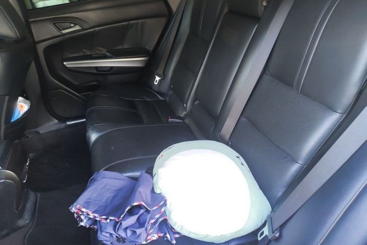 Used Honda Crosstour 2012 2.4L Luxury Edition Left Rear Seat