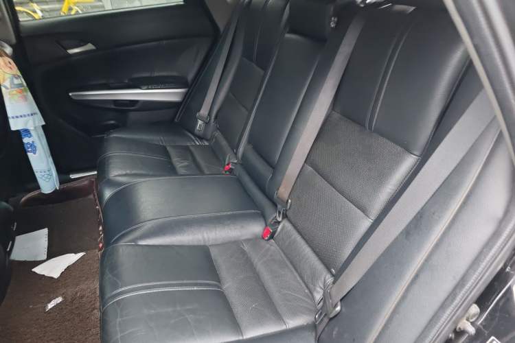 Used Honda Crosstour 2012 2.4L Luxury Edition Left Rear Seat