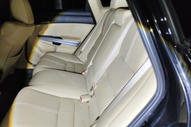 Used Honda Crosstour 2012 2.4L Luxury Edition Left Rear Seat
