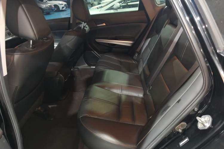 Used Honda Crosstour 2012 2.4L Luxury Edition Left Rear Seat