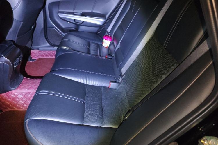 Used Honda Crosstour 2012 2.4L Luxury Edition Left Rear Seat